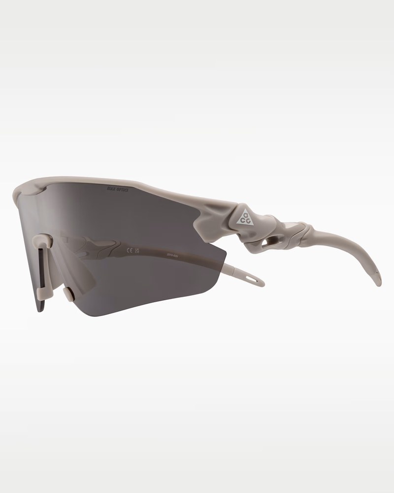 Nike ACG, gafas caqui All Conditions Gear