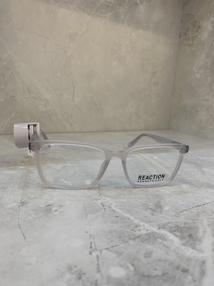 Kenneth Cole Reaction, Rectangular transparente mate